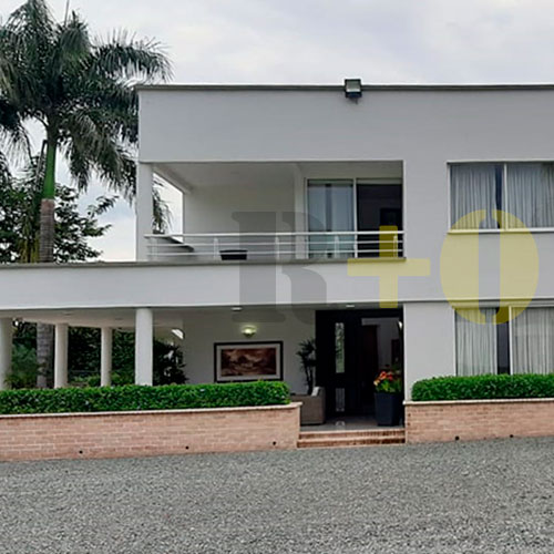 FINCA PARA LA VENTA "Ginebra"